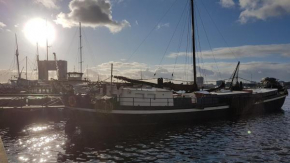 Hotelschip Bracksand Amsterdam City, in de zomer én de winter!